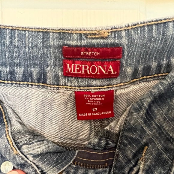 Denim shorts - Picture 2 of 3